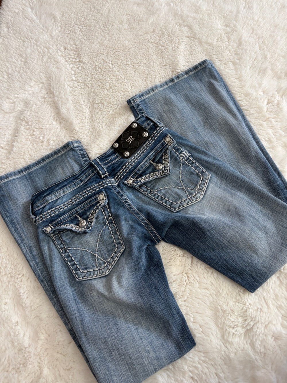 Miss Me Women's Light Blue Flare Jeans with Embroidered Pockets,Size 27. - Picture 17 of 17